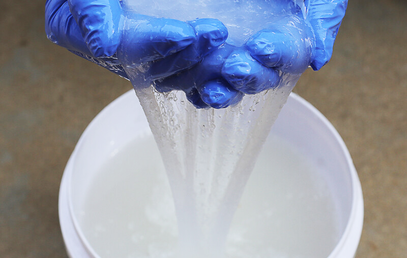 建筑速溶胶粉和水泥如何做防水？